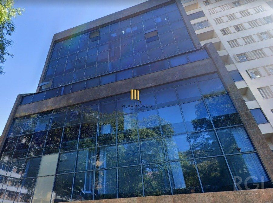 SALA AMPLA COM 73M² PRIVATIVOS, CENTRO PORTO ALEGRE, GARAGEM, ELEVADOR