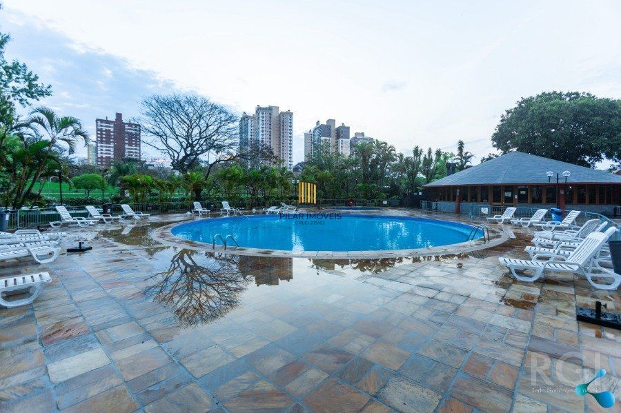 Apartamento com 1 dormitório Garagem e Elevador à venda na Boa Vista Porto Alegre RS