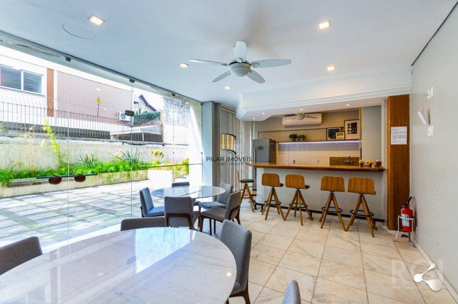 Apartamento para Venda - 144.73m², 3 dormitórios, sendo 1 suites, 2 vagas - Moinhos de Vento