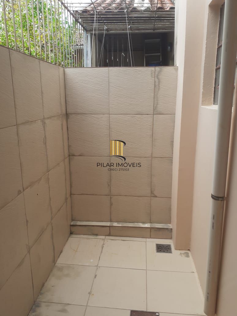 Casa sobrado de 03 dorms.70m2 privativo, Rua Landel de Moura, Tristeza