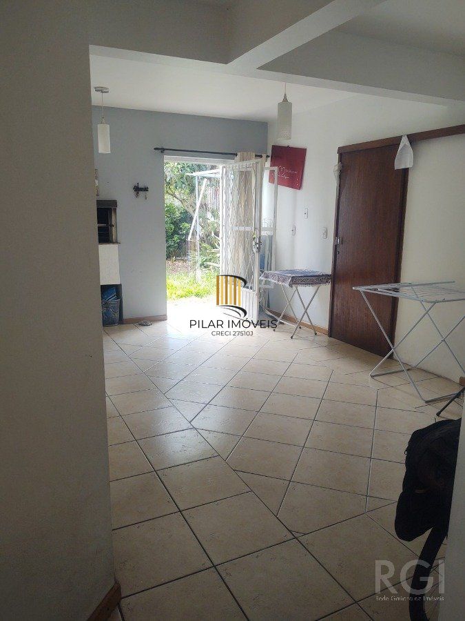 Excelente casa, 2 quartos,  ampla com 120m² de área privativa e 296,30m² de área total no Passo das Pedras