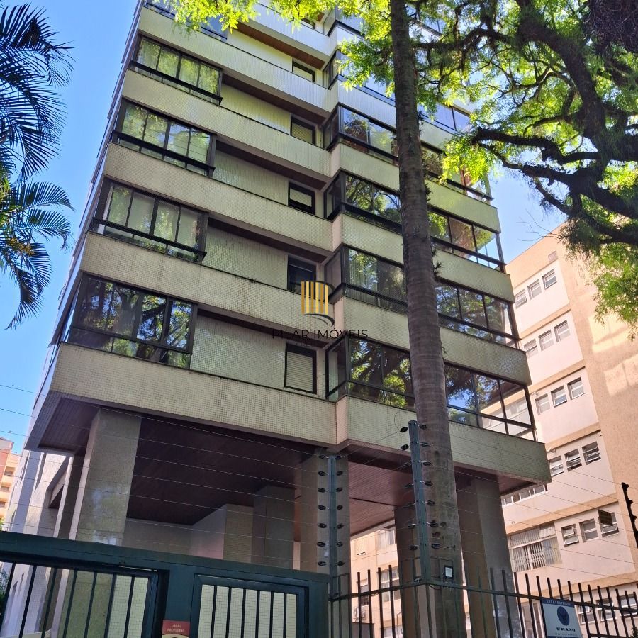 VENDA apartamento de 3 dormitórios, no bairro Moinhos de Vento, com 158 m² de área privativa