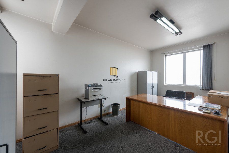 Predio para Venda - 2203.23m², 0 dormitórios, 30 vagas - São João