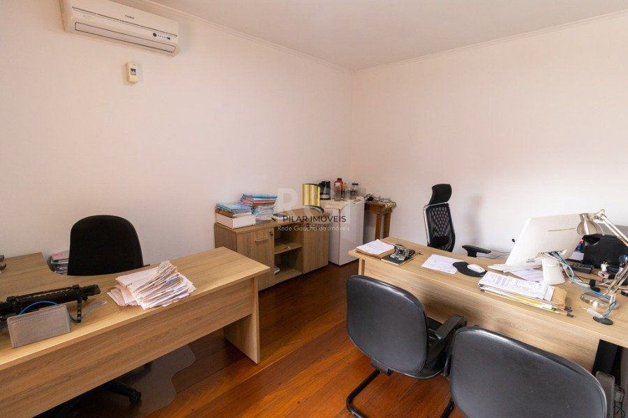 Casa para Venda - 500m², 4 dormitórios, sendo 1 suites, 5 vagas - Boa Vista