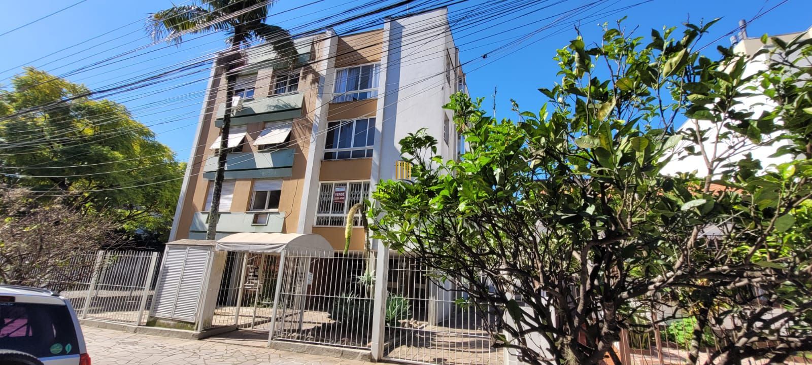 excelente apartamento 3 dorm transformado em 2 com dependencia completa