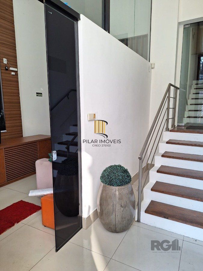 Casa Comercial 3 dormitórios no bairro Menino Deus