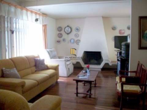 Casa 3 dormitórios no bairro Jardim do Salso