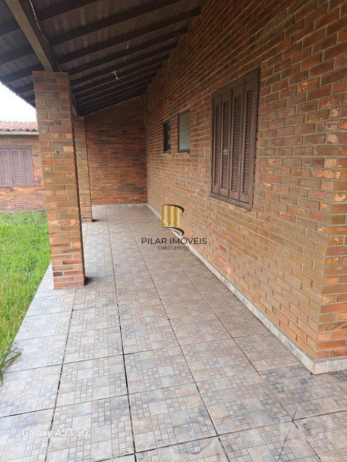 Casa para Venda - 248.88m², 3 dormitórios, sendo 4 suites, 2 vagas - Centro