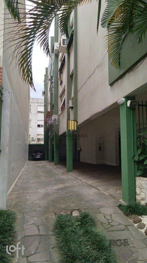 Apartamento no bairro Auxiliadora de 3 dormitórios e vaga