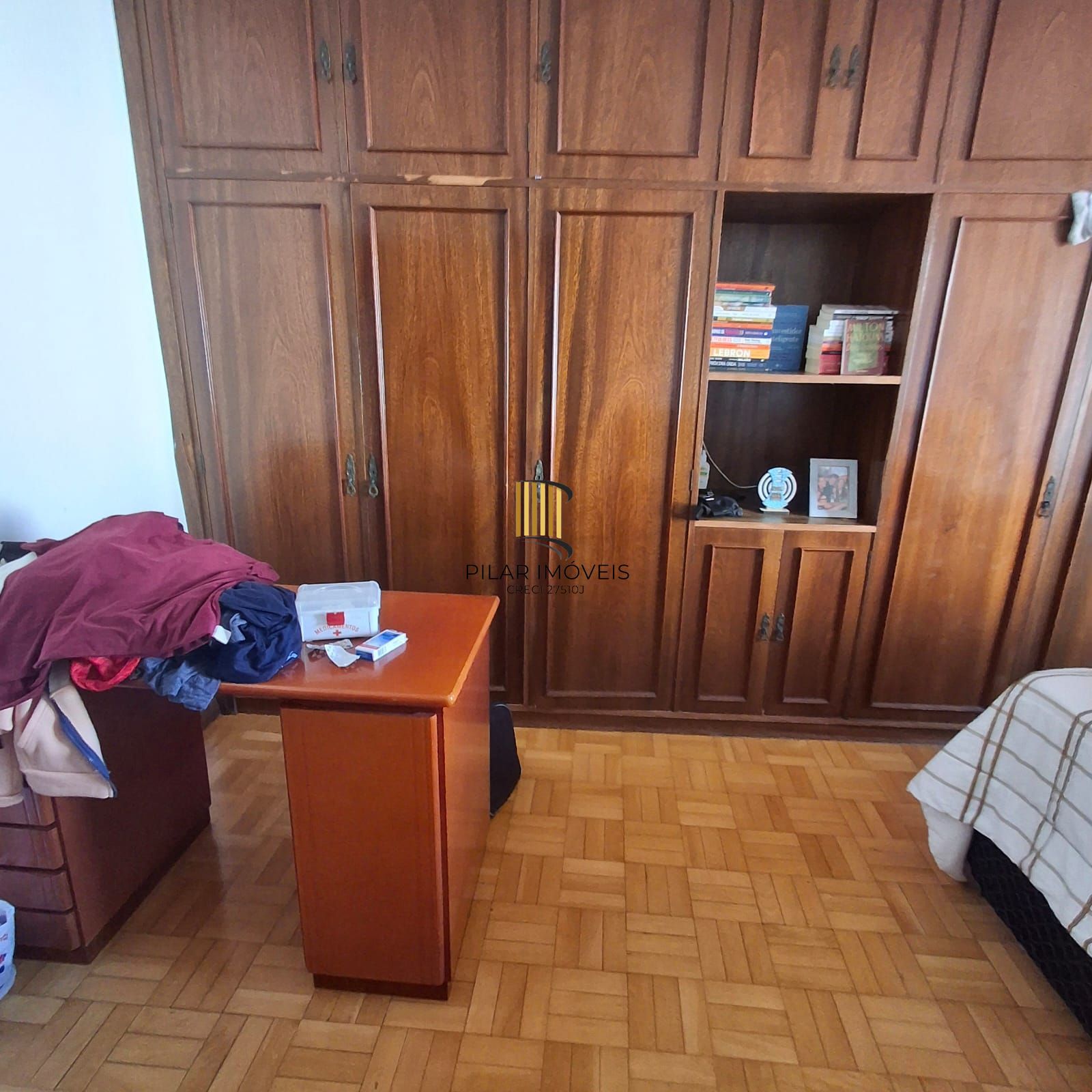 Amplo apartamento de 3 dormitórios próximo ao Zaffari Cabral, Parcão, Colegio Leonardo da Vinci