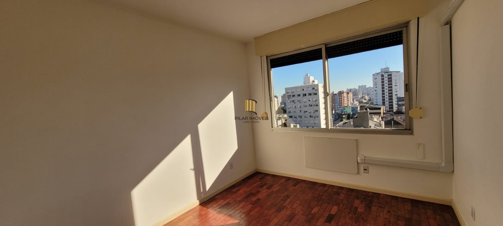 VENDA APARTAMENTO 3 DORMITÓRIOS, SUITE, GARAGEM, ELEVADOR, VISTA, EXCELENTE ORIENTAÇÃO SOLAR, BAIRRO RIO BRANCO JUNTO AO BOM FIM