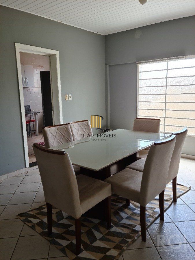 Casa para Venda - 169.98m², 3 dormitórios, 4 vagas - Coronel Aparício Borges