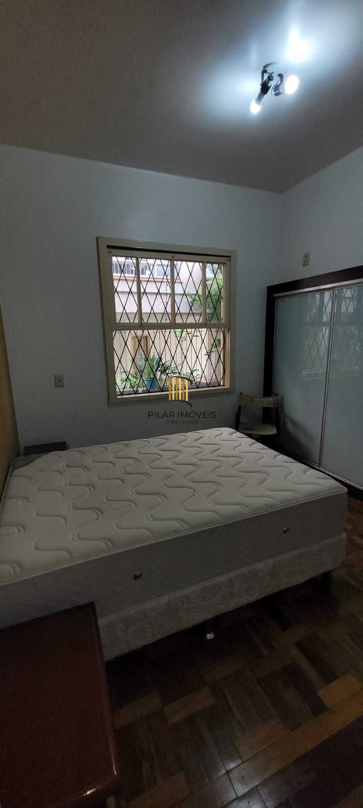 Casa 4 quartos reformada na Rua Andre Poente, residencial com potencial para comercial Próximo Hospital Moinhos de Vento