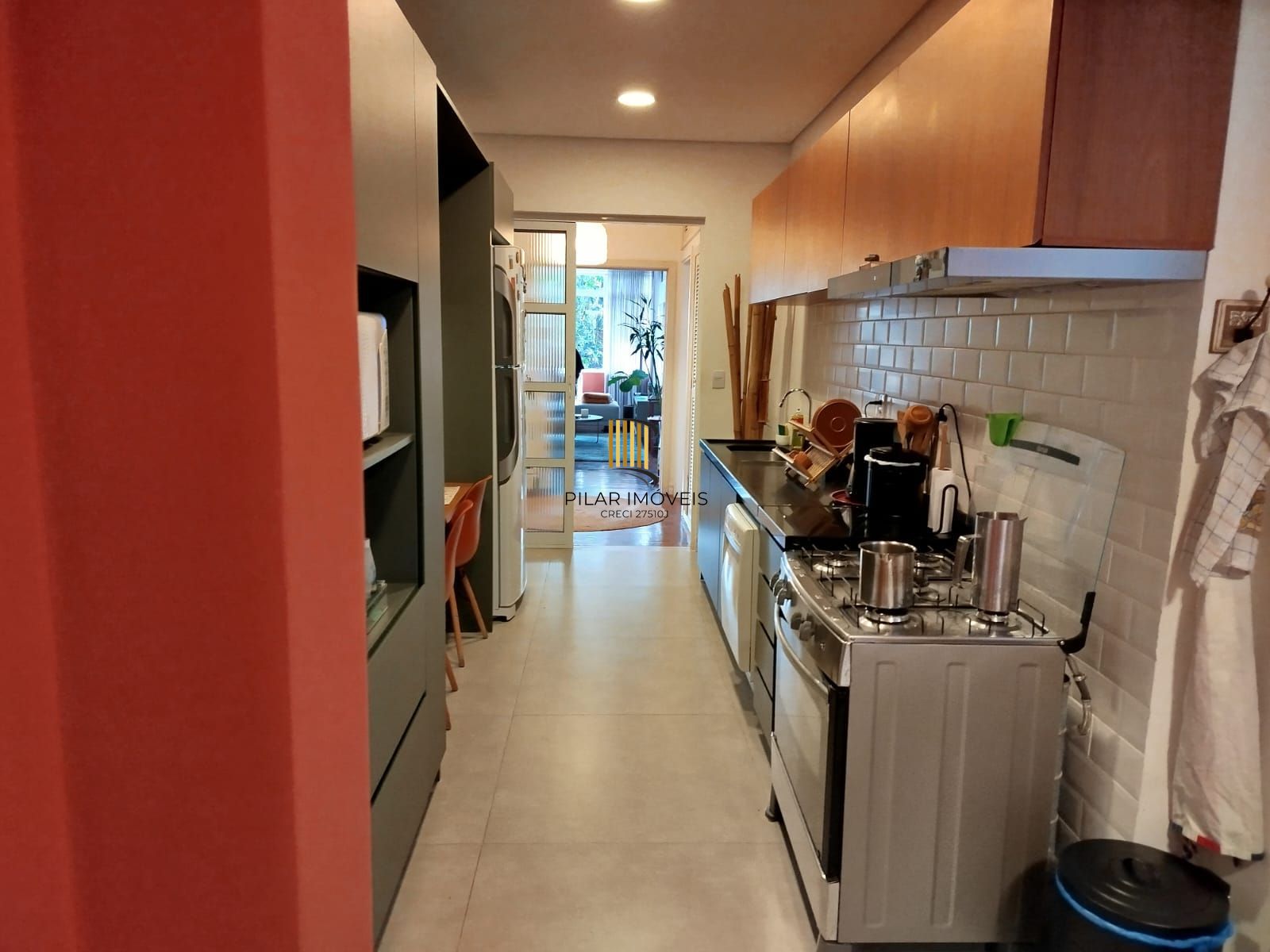 Venda Apartamento  03 dormitórios, transformados em 02, sendo um deles suíte Moinhos de vento Porto Alegre