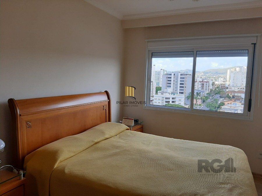 Apartamento 6 dormitórios no bairro Rio Branco