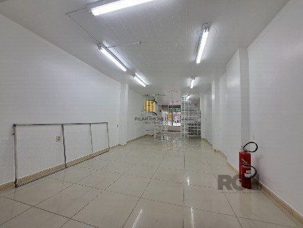 Loja Comercial na Rua Duque de Caxias - Centro Histórico, com 130,00m² privativos,