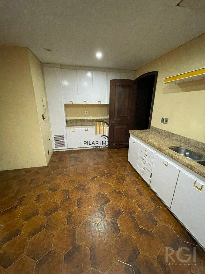 Casa 5 Dormitório(s) Bairro Vila Assunção