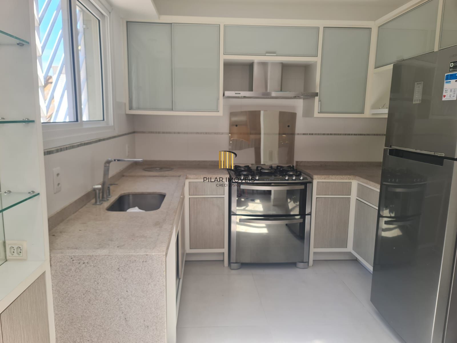 Casa em condominio no bairro Cristal