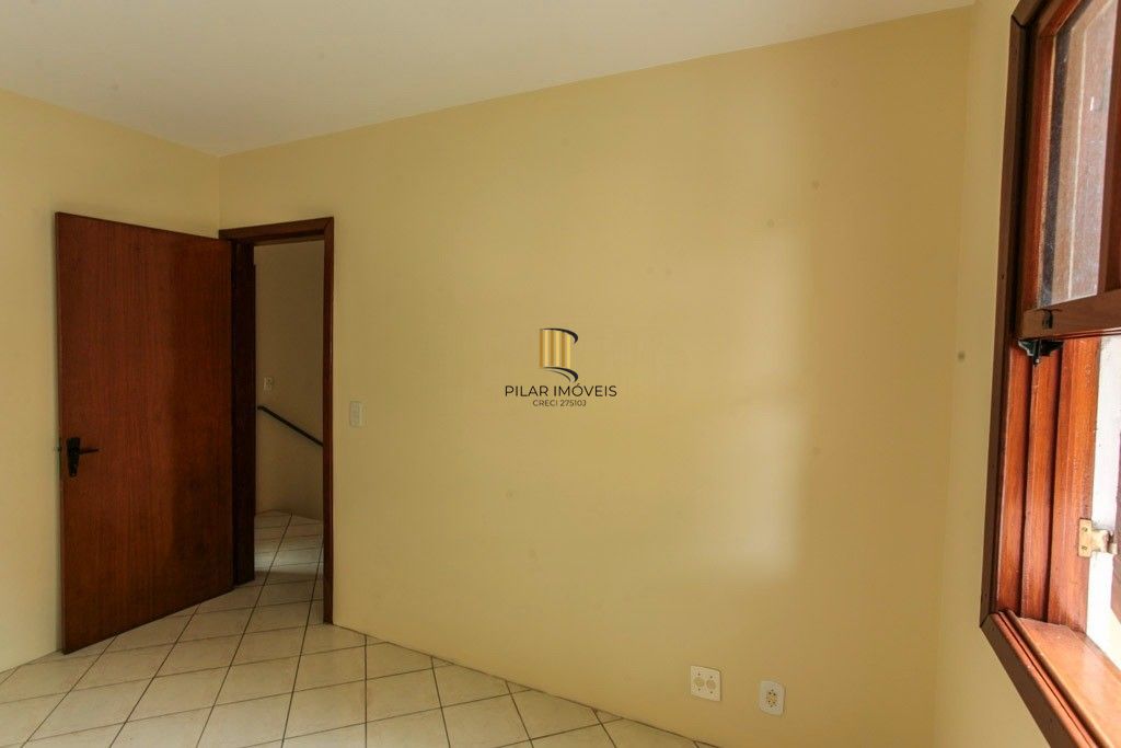Casa de Condomínio 3 dormitórios no bairro Lomba do Pinheiro