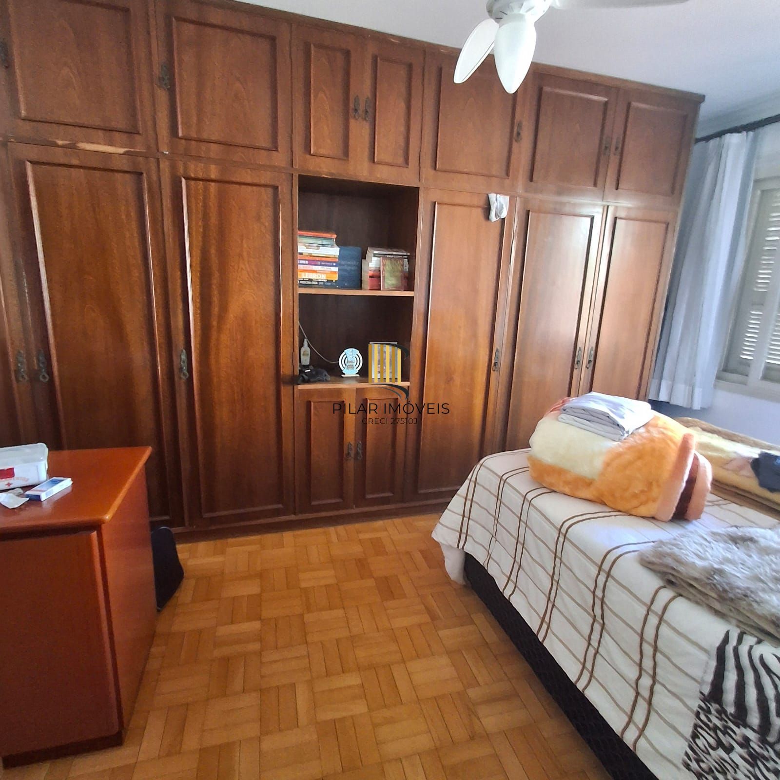 Amplo apartamento de 3 dormitórios próximo ao Zaffari Cabral, Parcão, Colegio Leonardo da Vinci
