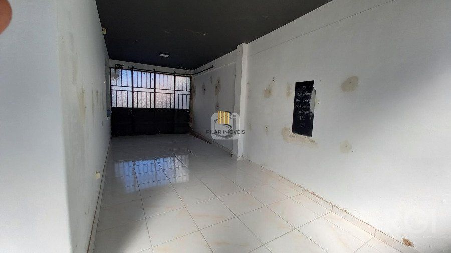 Casa para Venda - 389m², 4 dormitórios, sendo 1 suites, 3 vagas - Nossa Senhora das Dores