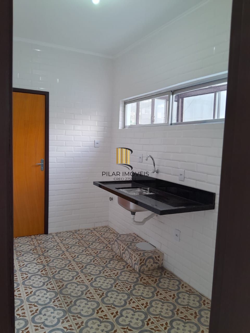 apartamento à venda no Edifício Caravellas, localizado na Rua Dr. Timóteo, no bairro Moinhos de Vento