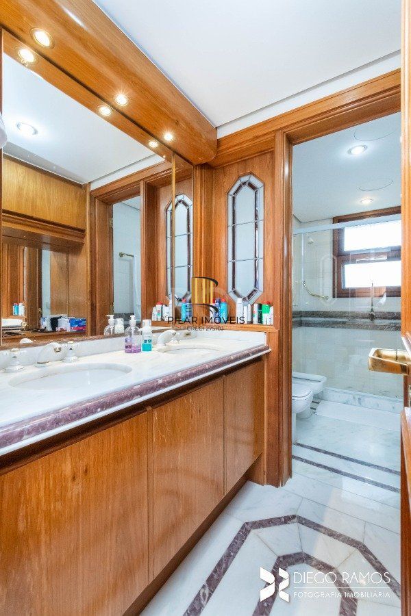 Apartamento para Venda - 305.46m², 3 dormitórios, sendo 3 suites, 4 vagas - Mont Serrat