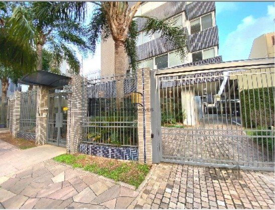 Venda apartamento com 3 dormitórios, 1 suíte e 2 vagas de garagem  lareira e churrasqueira Jardum Itu  Porto Alegre