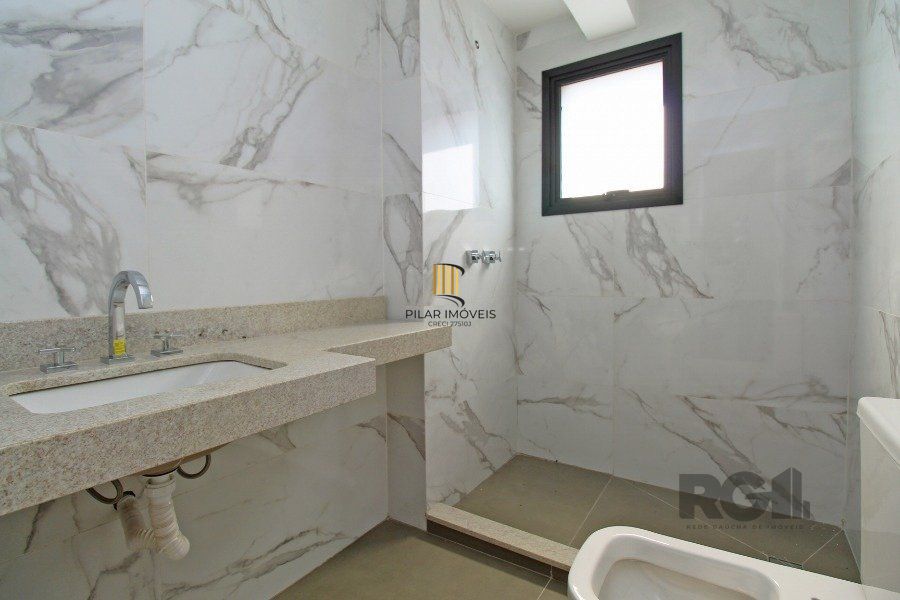 Apartamento para Venda - 29m², 1 quarto, 1 vaga - Petrópolis