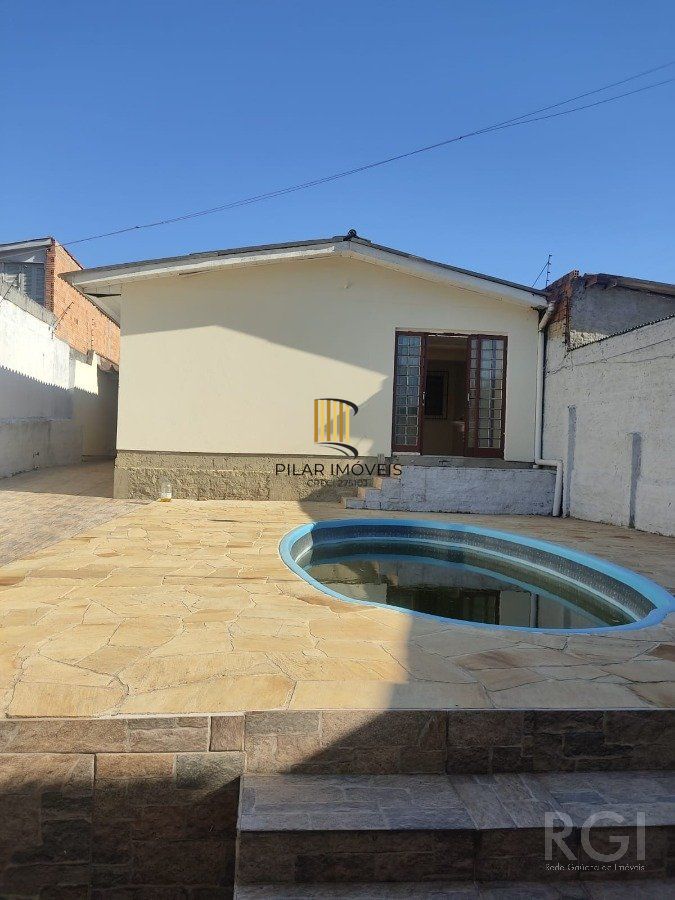 Casa para Venda - 140m², 3 dormitórios, 4 vagas - Santa Isabel