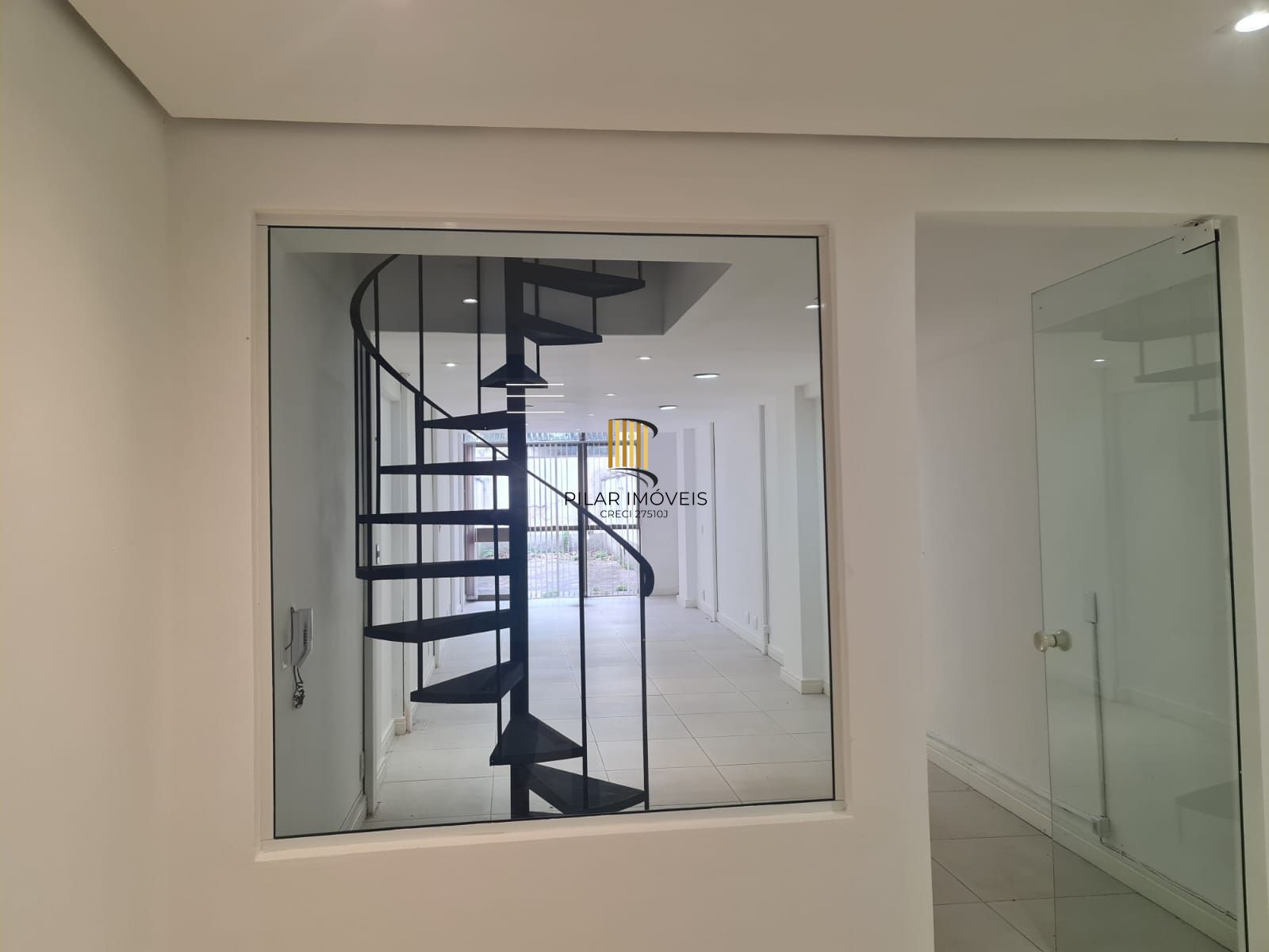 Excelente sala comercial no coração do bairro Bom Fim.