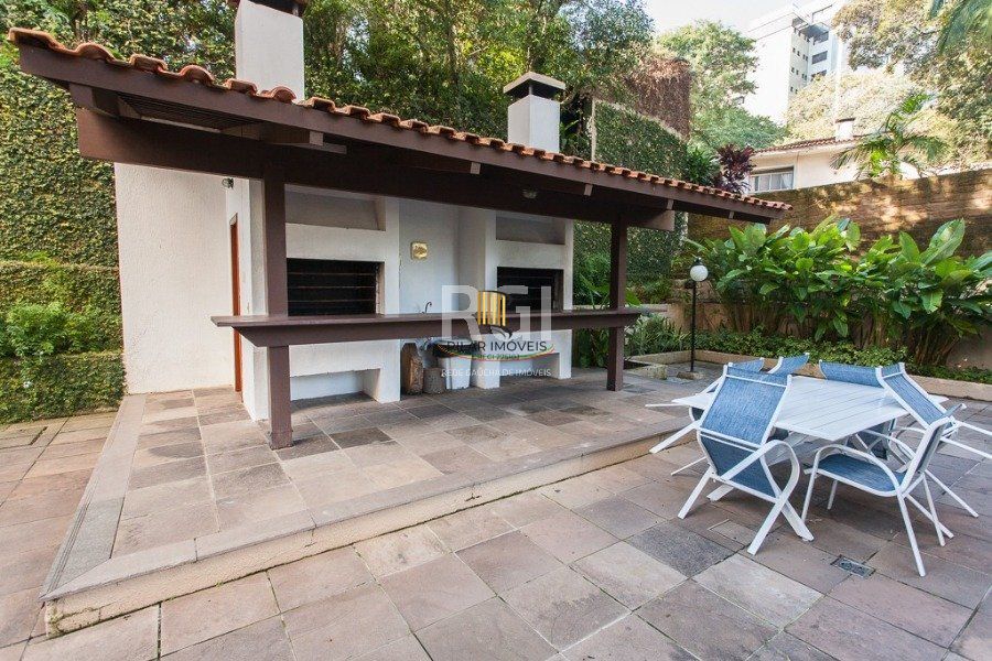 Apartamento para Venda - 122m², 3 dormitórios, 2 vagas - Petrópolis