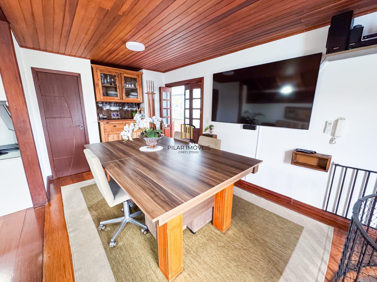 Apartamento com cobertura - bairro área privativa 146 m² - 2 dormitórios - vaga