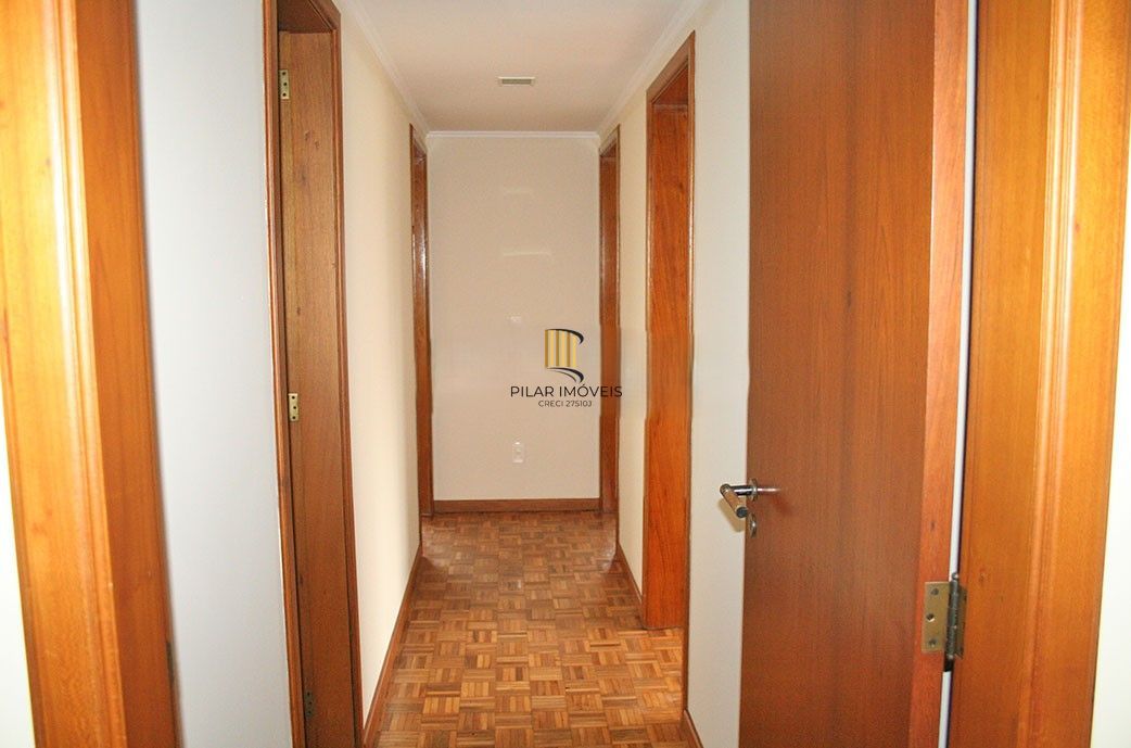 Apartamento 3 dormitórios, sendo 1 suites, 2 vagas - Mont Serrat