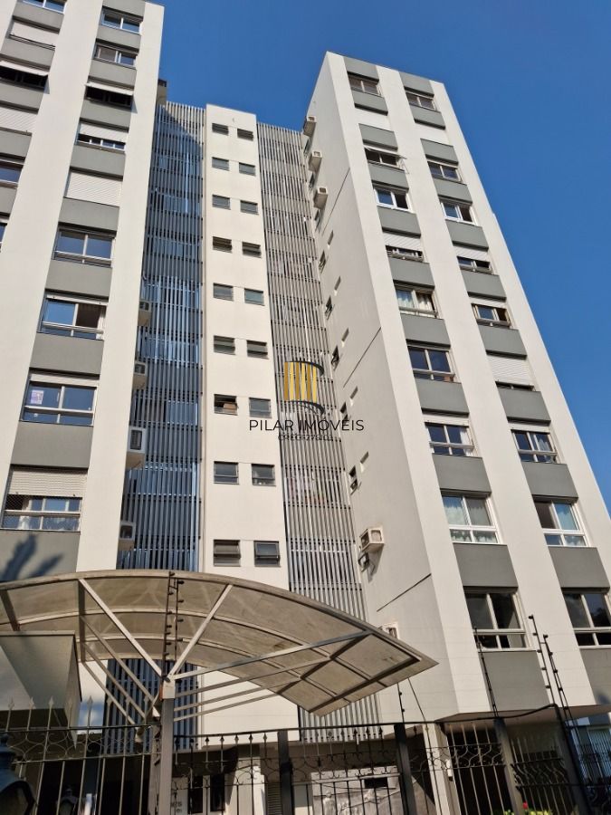 Apartamento de 2 dormitórios 76,90 m² de área privativa, com living para 2 ambientes com piso em tabuão