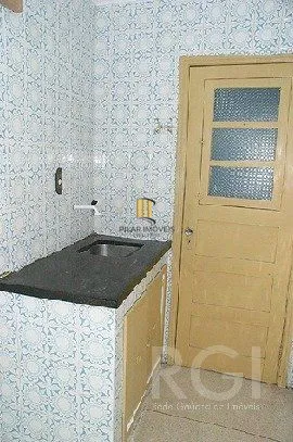 JK residencial no Bairro Menino Deus - Porto Alegre, área de 25m², R$150 mil