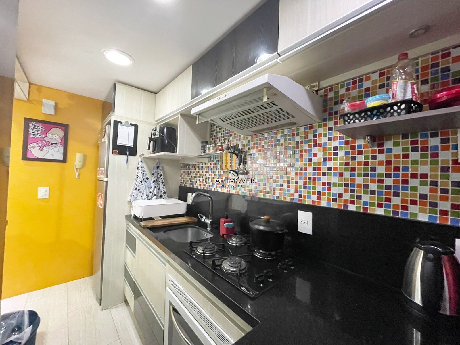 Excelente apartamento de 48,51m² com 2 dormitórios todo mobiliado, 1 banheiro com armário e vaga