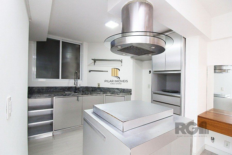 Venda Apartamento 3 quartos,  no bairro Moinhos de Vento com 2 banheiros, 1 lavabo, sem garagem