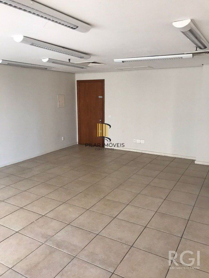 Conjunto/Sala para Venda - 90m², 0 dormitórios, Centro