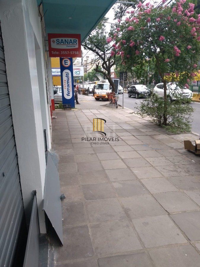 Loja para Venda - 70m², 0 dormitórios, Petrópolis