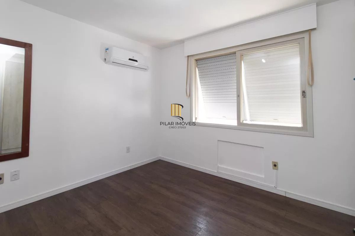 Excelente apto. no Bairro Partenon, com 52m2 de área útil, semi mobiliado, de 01 dormitório c/ uma vaga de garagem escriturada e coberta
