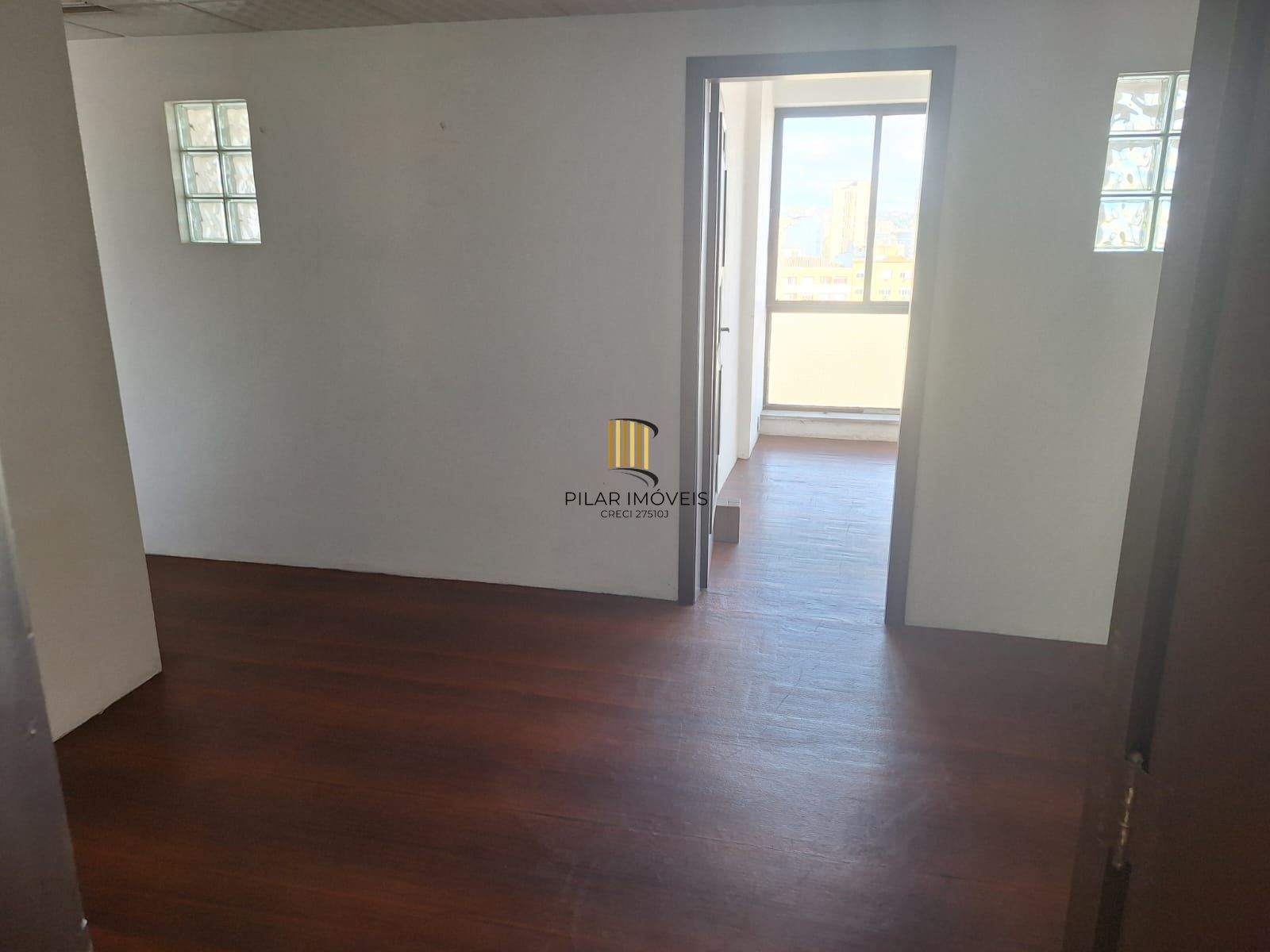 Sala Prédio SULBANCO, Av. Farrapos 146, c/133,35m2 priv. c/ 4 salas