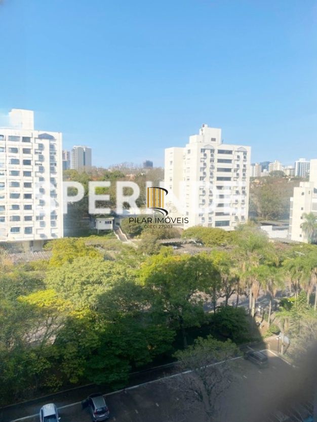 Ótimo apartamento de 02 dormitórios, área de serviço com banheiro auxiliar e 01 vaga de garagem no bairro Boa Vista