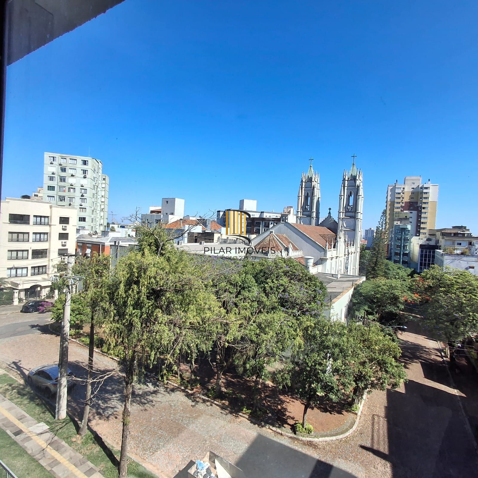 Apartamento para Venda - 69.96m², 2 dormitórios, sendo 2 suites, 1 vaga - Moinhos de Vento