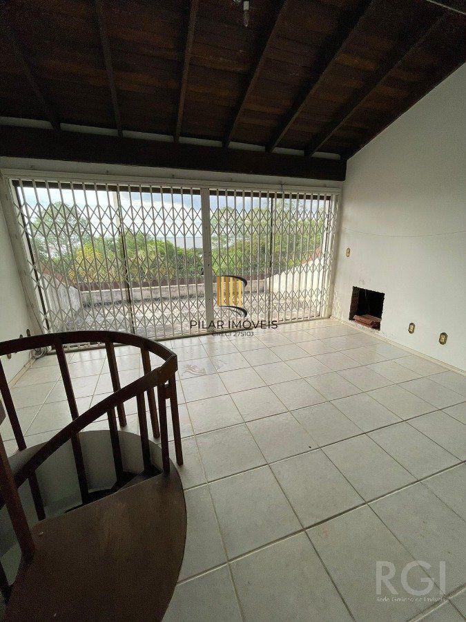 Casa 4 Dormitório(s) Bairro Vila Assunção