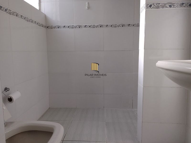 Apartamento 02 dormitórios com vaga na Lucas de Oliveira