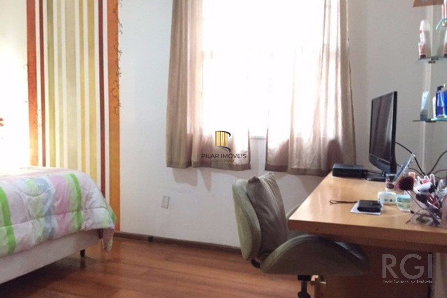 Apartamento para Venda - 79.27m², 4 dormitórios, Menino Deus