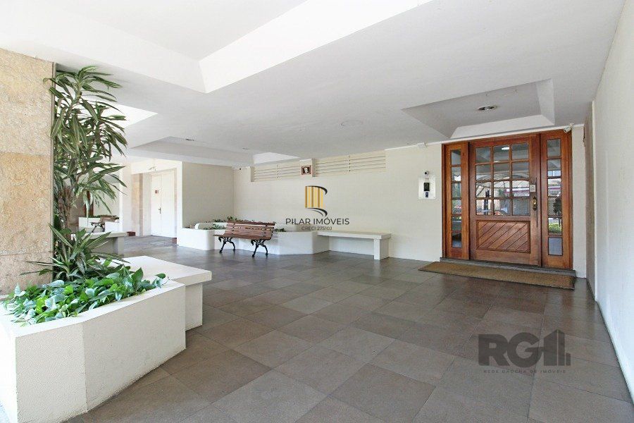 Apartamento a venda de 2 dormitórios na Rua Santa Cecilia Porto Alegre