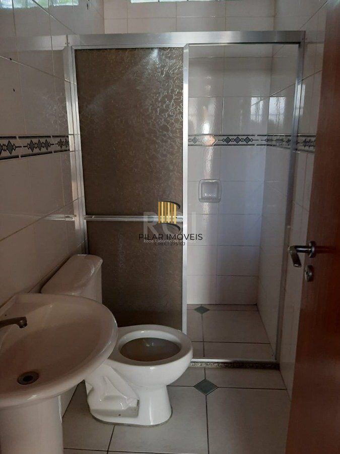Casa para Venda - 150m², 3 dormitórios, sendo 1 suites, 4 vagas - Floresta