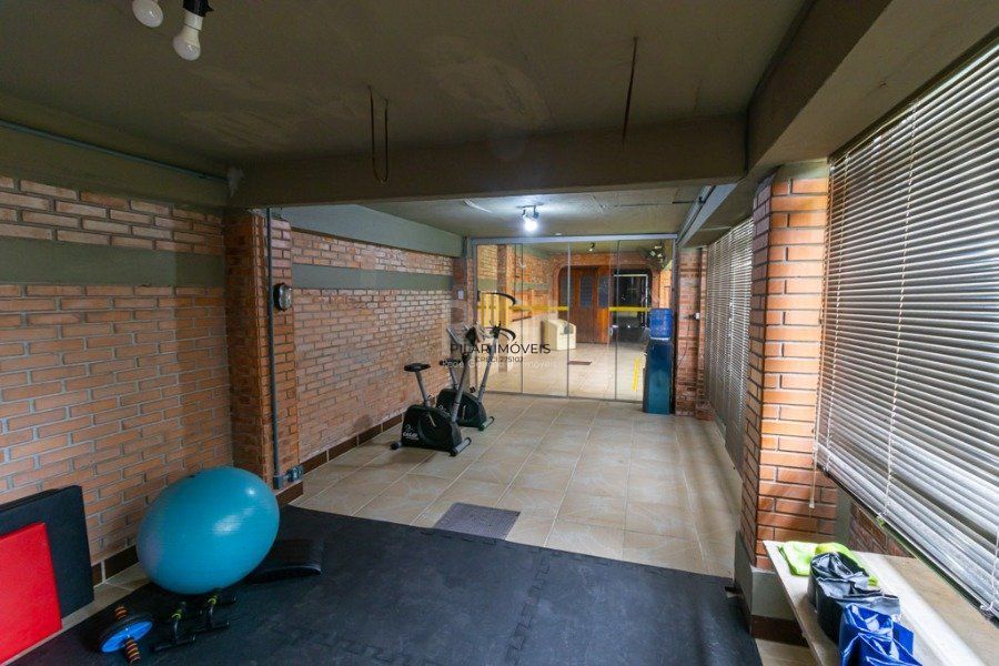 Casa para Venda - 500m², 4 dormitórios, sendo 1 suites, 5 vagas - Boa Vista
